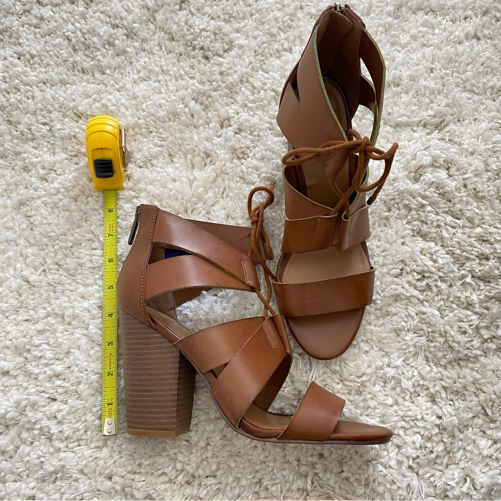 Indigo Rd brown heels - Picture 3 of 4